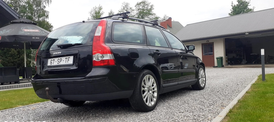 Volvo V50 cena 15900 przebieg: 179000, rok produkcji 2006 z Bełżyce małe 562